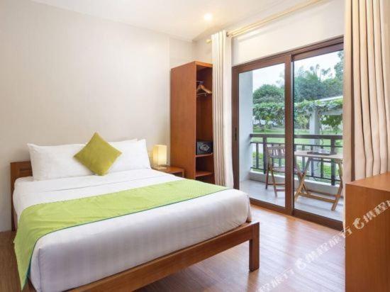 Solina Beach & Nature Resort Carles Εξωτερικό φωτογραφία